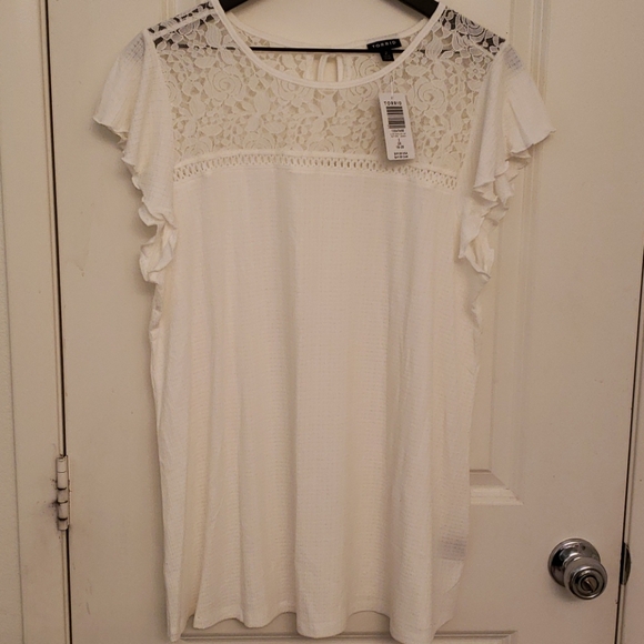 torrid Tops - HOST PICK Torrid Sz 2 White Textured Tie Back Top